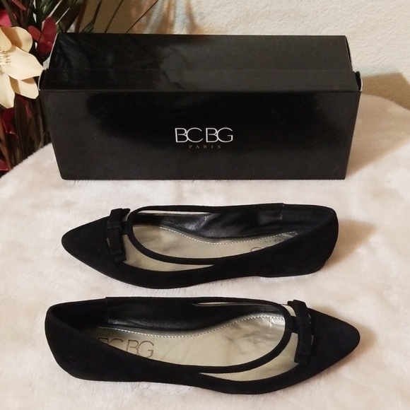 BCBG Paris Shoes - NIB<BCBG Paris> 👠 Zarine Black Suede Flats